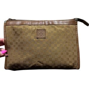 Givenchy clutch/make up bag excellent vintage bag
